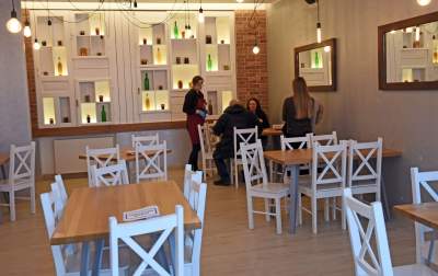 Nie mamy nic do stracenia... Restauracja "zatrudnia" klientów - zdjęcie 11