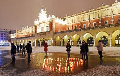 Serce światła zapłonęło pod Wieżą Ratuszową - zdjęcie 11