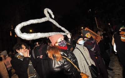 Wielotysięczny protest w Krakowie przeciwko całkowitemu zakazowi aborcji - zdjęcie 10