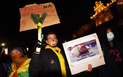Wielotysięczny protest w Krakowie przeciwko całkowitemu zakazowi aborcji - zdjęcie 57