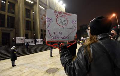 "Chciałem sprofanować sanktuarium, ale Kurski już tam był" - zdjęcie 18