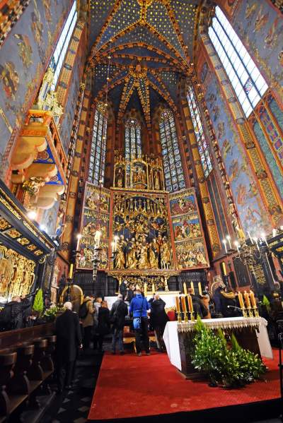 Ołtarz Wita Stwosza po renowacji. Trwała sześć lat... - zdjęcie 20
