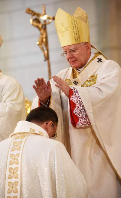 Święcenia nowego biskupa w Krakowie. Fot. Marek Lasyk - zdjęcie 18
