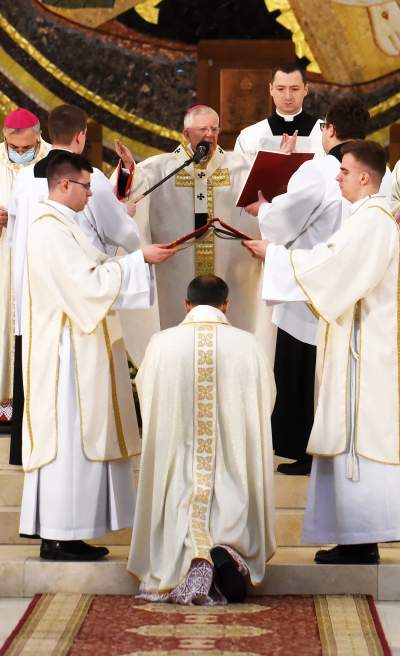 Święcenia nowego biskupa w Krakowie. Fot. Marek Lasyk - zdjęcie 19