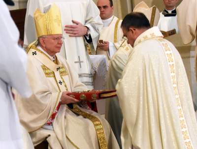 Święcenia nowego biskupa w Krakowie. Fot. Marek Lasyk - zdjęcie 21