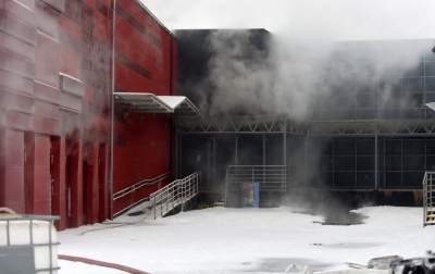 Archiwum pali się nadal.  Trudna akcja strażaków trwa... - zdjęcie 29