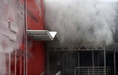 Archiwum pali się nadal.  Trudna akcja strażaków trwa... - zdjęcie 30