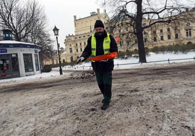 Kawa na chodniku zamiast soli i piasku... - zdjęcie 13