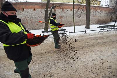 Kawa na chodniku zamiast soli i piasku... - zdjęcie 16