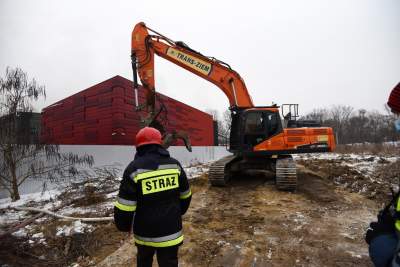 Gaszenie archiwum. Dookoła woda... - zdjęcie 4