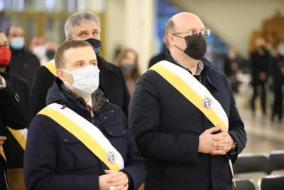 Uroczystości w sanktuarium w Łagiewnikach bez zachowania obostrzeń? fot. Archidiecezja Krakowska - zdjęcie 17