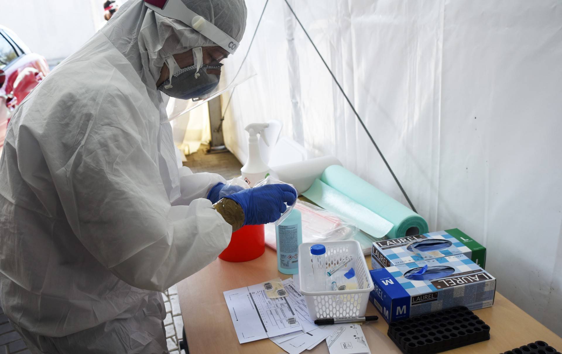Sanepid zamyka kościół w Ryglicach: komunii udzielał zakażony ksiądz