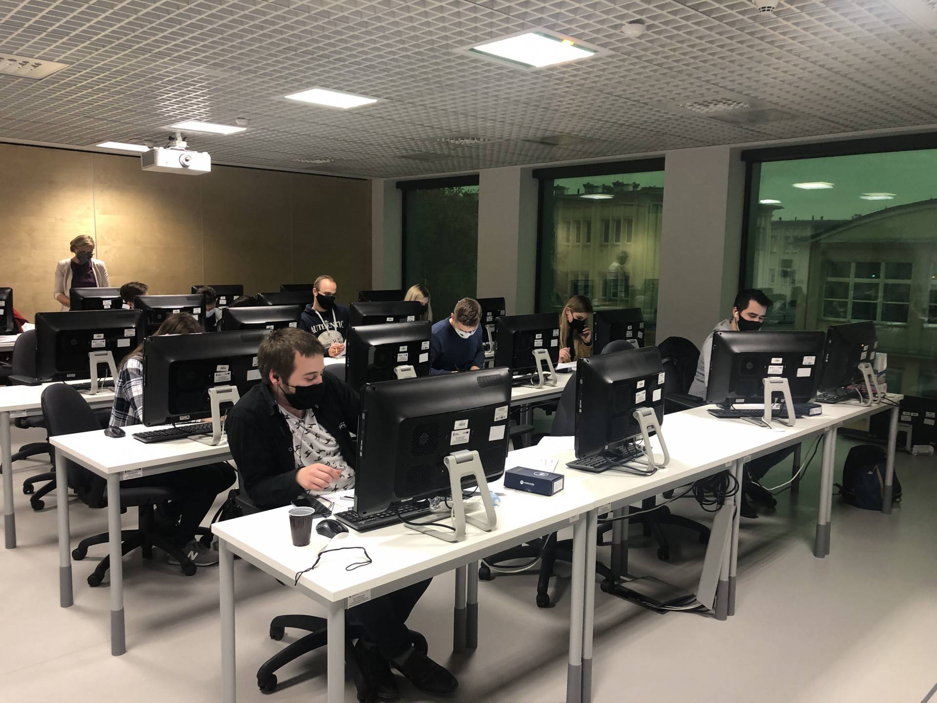 Studenci ruszyli ma pomoc Sanepidowi. Dziękujemy!