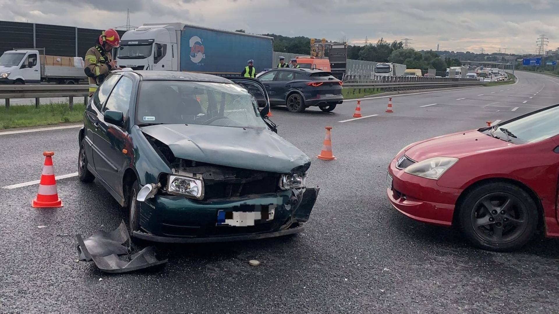 Pościg za imigrantami i wypadek, efekt: zablokowana obwodnica Krakowa