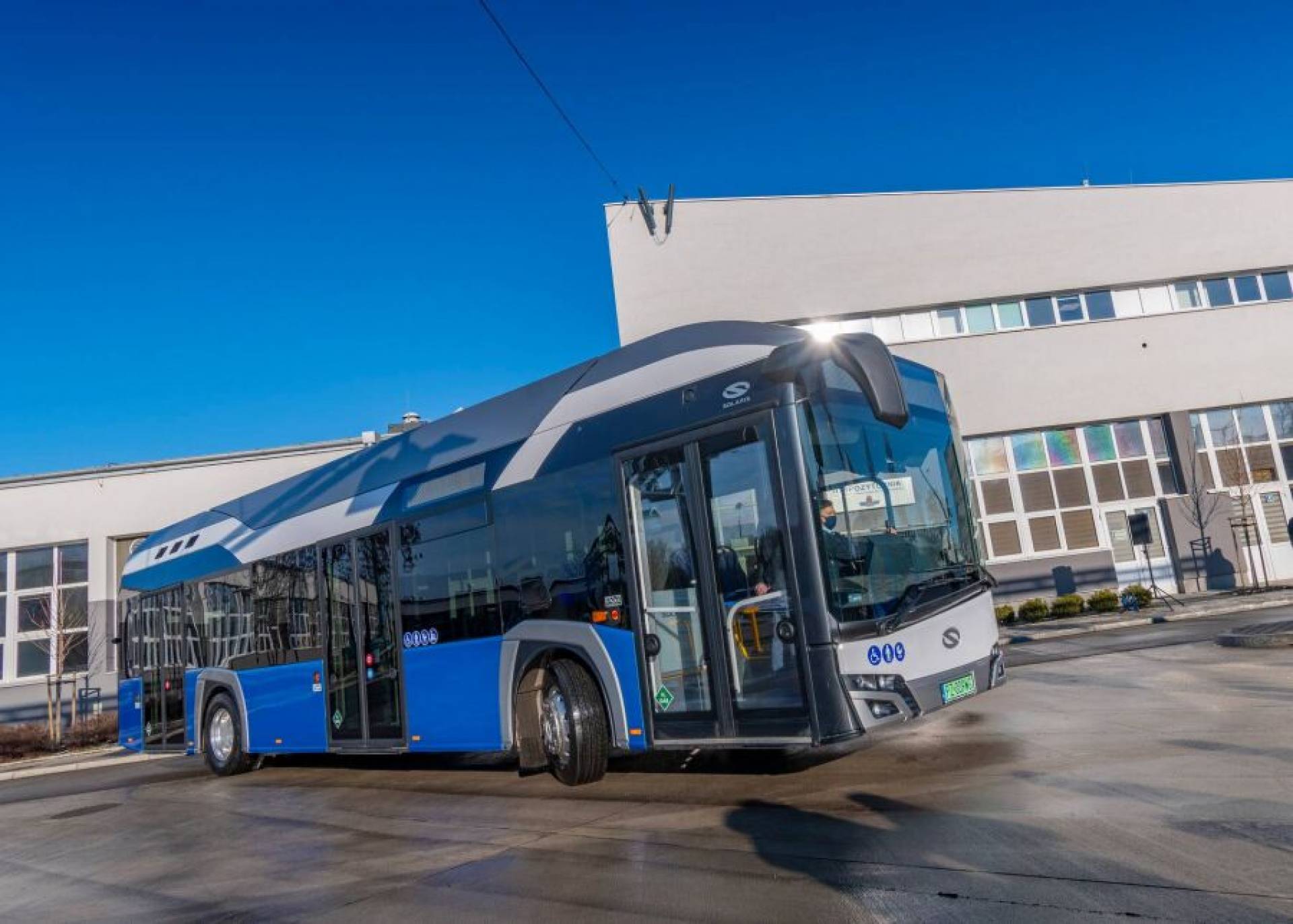 Autobusy miejskie na wodór? Do tego własna produkcja tego paliwa...