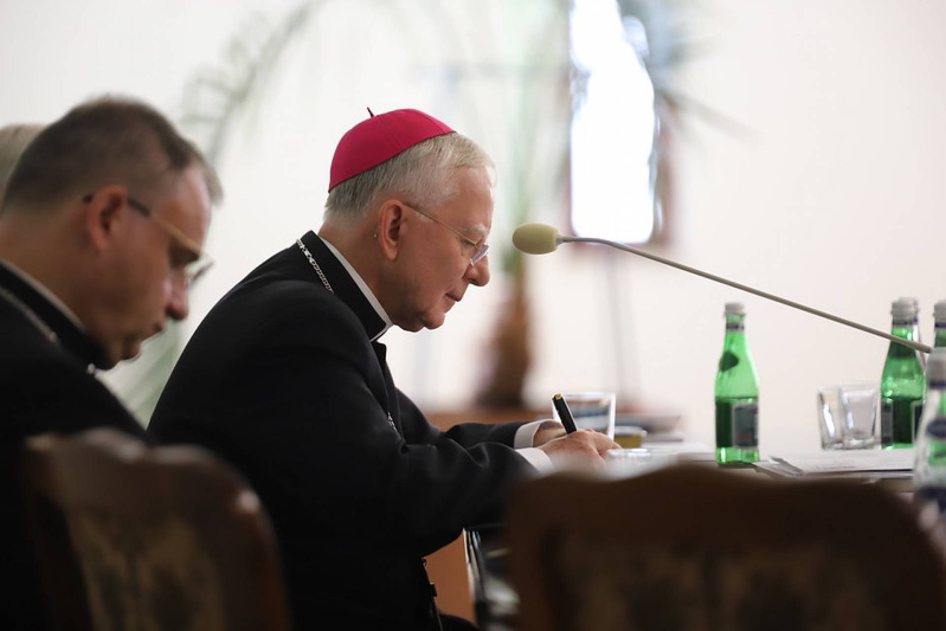 Abp Jędraszewski o tworzeniu "pseudorodzin, które są antychrystyczną alternatywą"