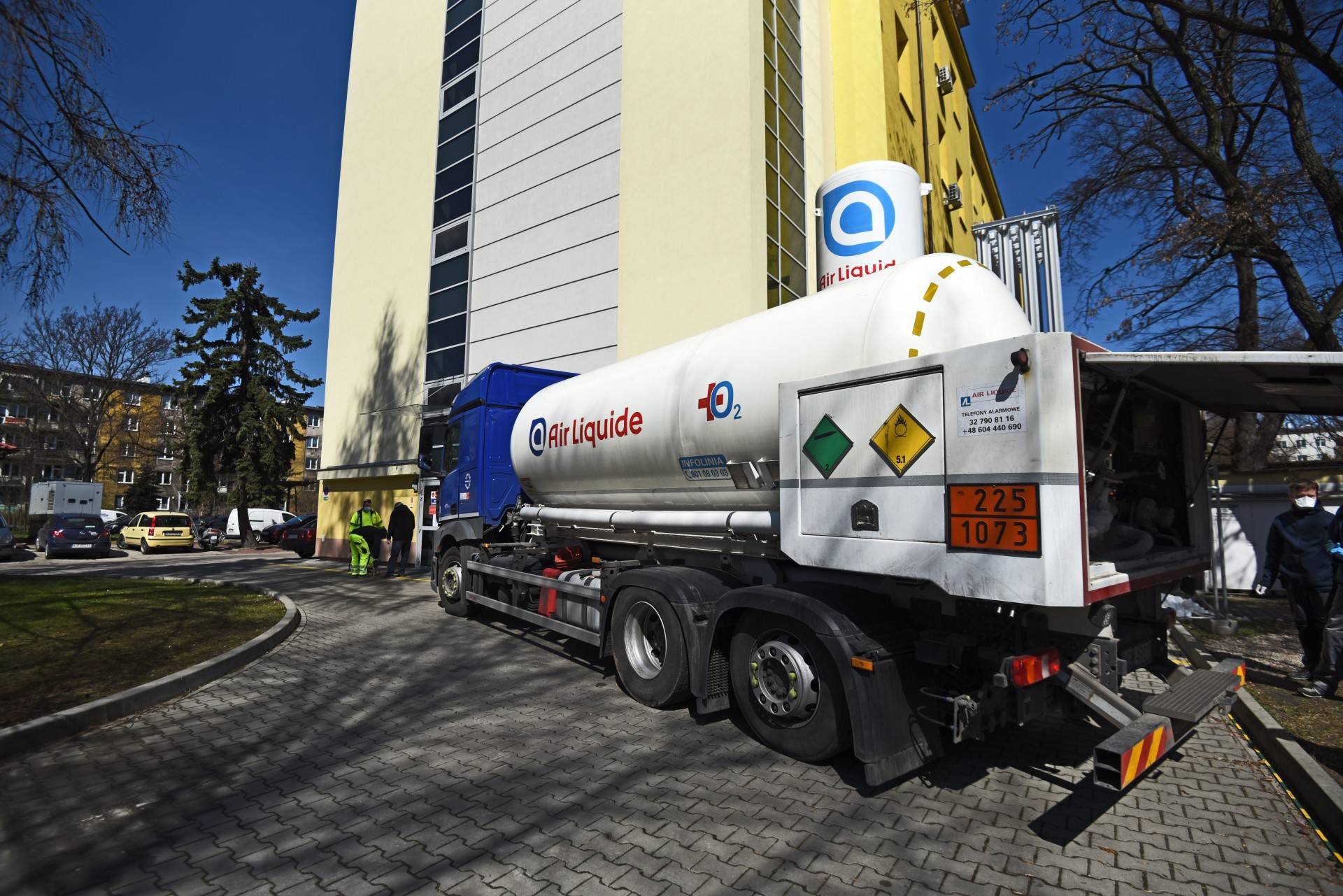 W Małopolsce uruchomiono w trybie awaryjnym bank tlenu