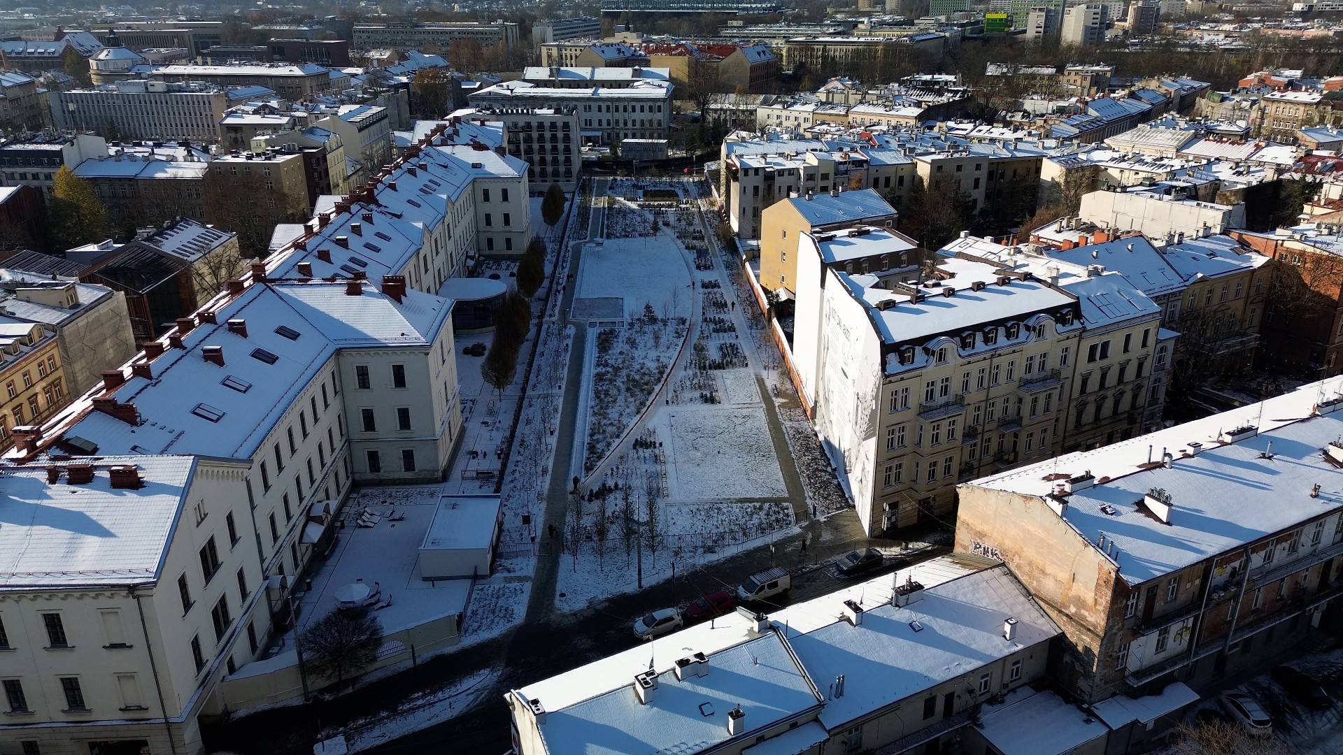 Park Szymborskiej bez pomnika Orląt Lwowskich! Będzie nowa lokalizacja