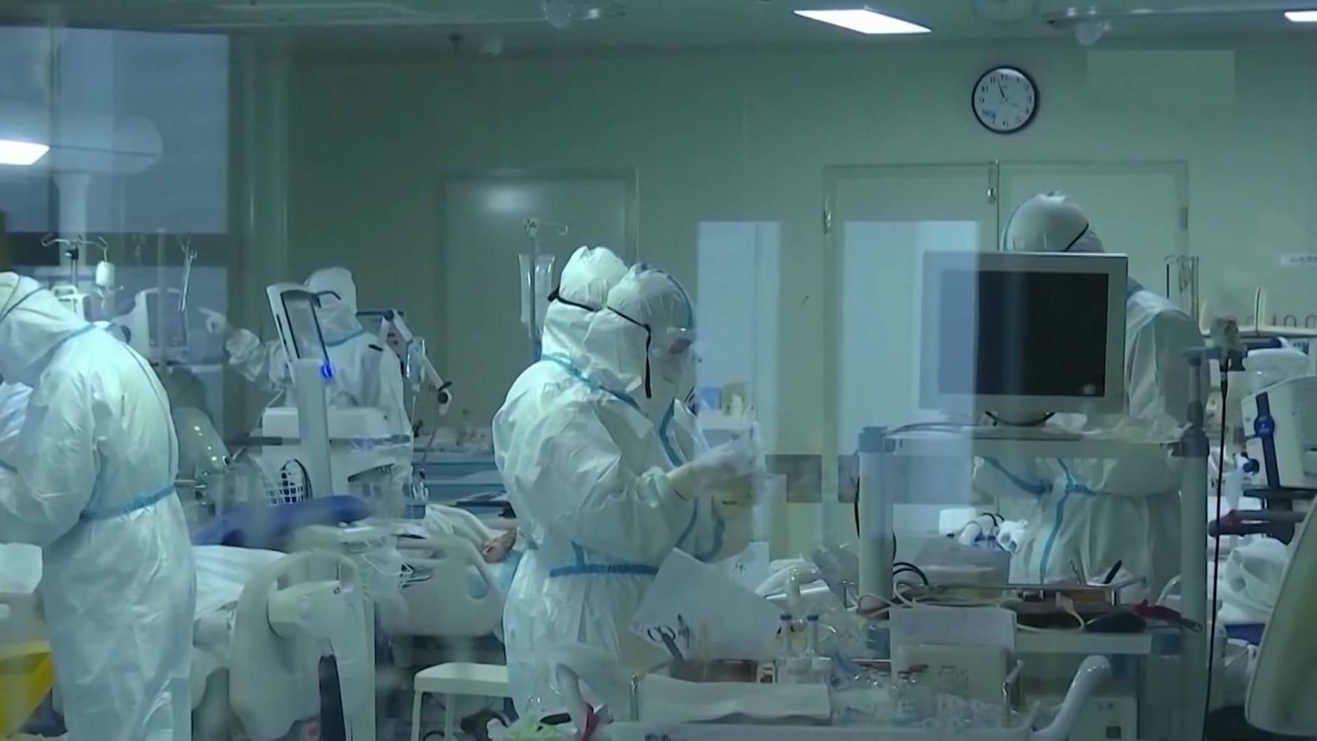 Dr Serednicki: "COVID to ściema? Zapraszam na mój oddział". Najnowsze dane...
