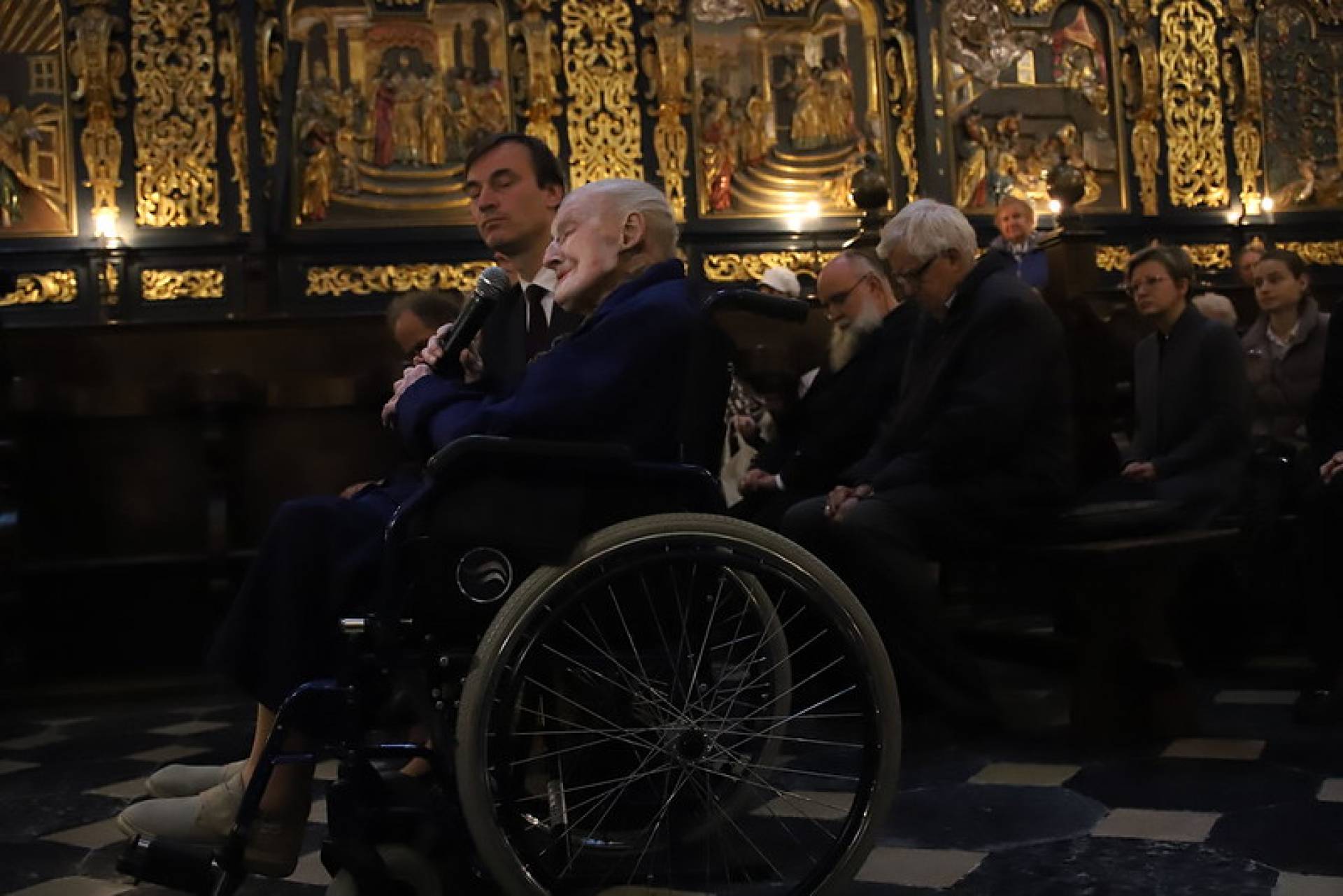 Wanda Półtawska na obchodach 77. rocznicy wyzwolenia  Ravensbrück. "Celem każdego z nas jest niebo"