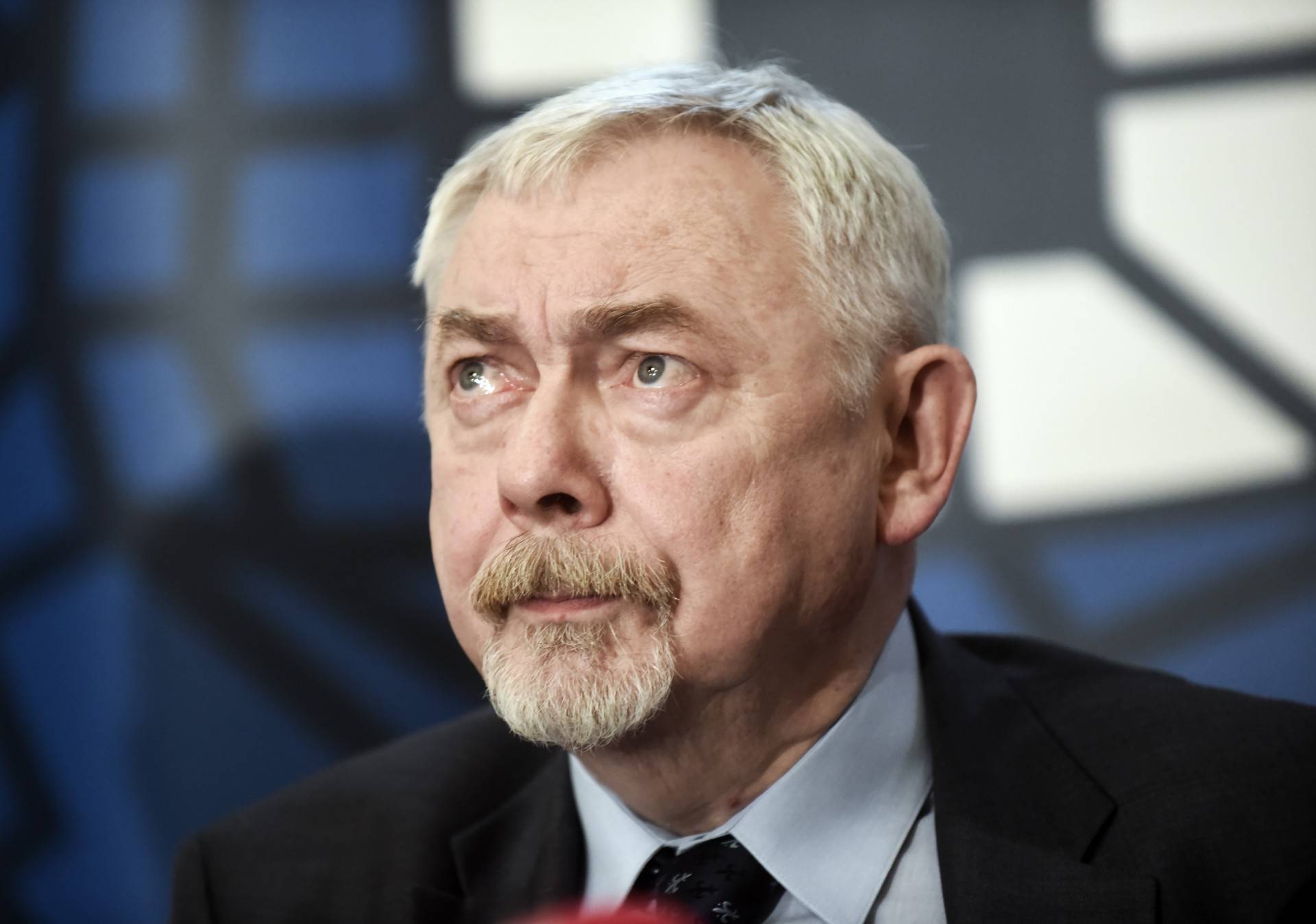 Prezydent Jacek Majchrowski trafił do szpitala. Choruje na COVID, stan stabilny