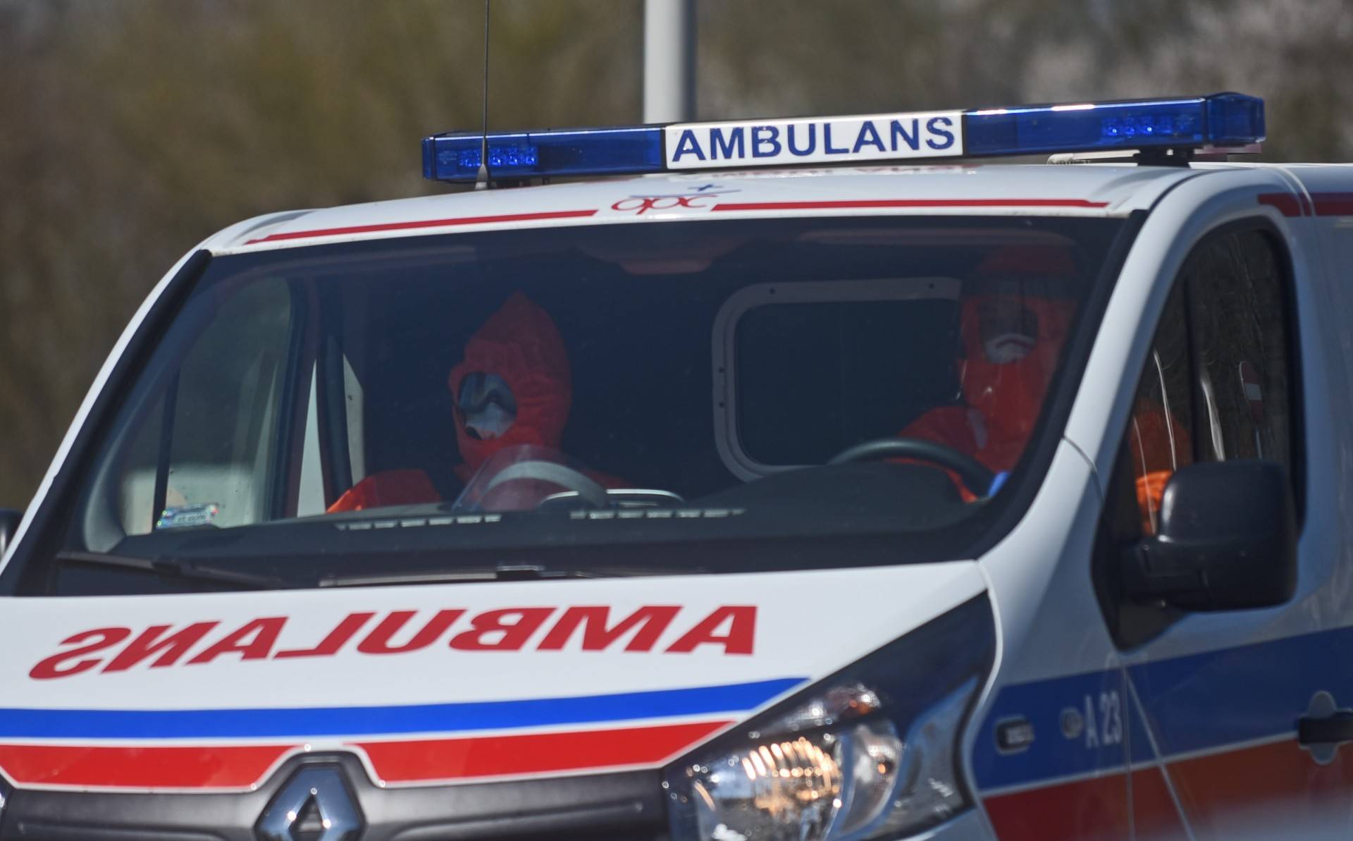 Rośnie liczba hospitalizowanych i pod respiratorami. "Wykorzystujemy 80% potencjału"