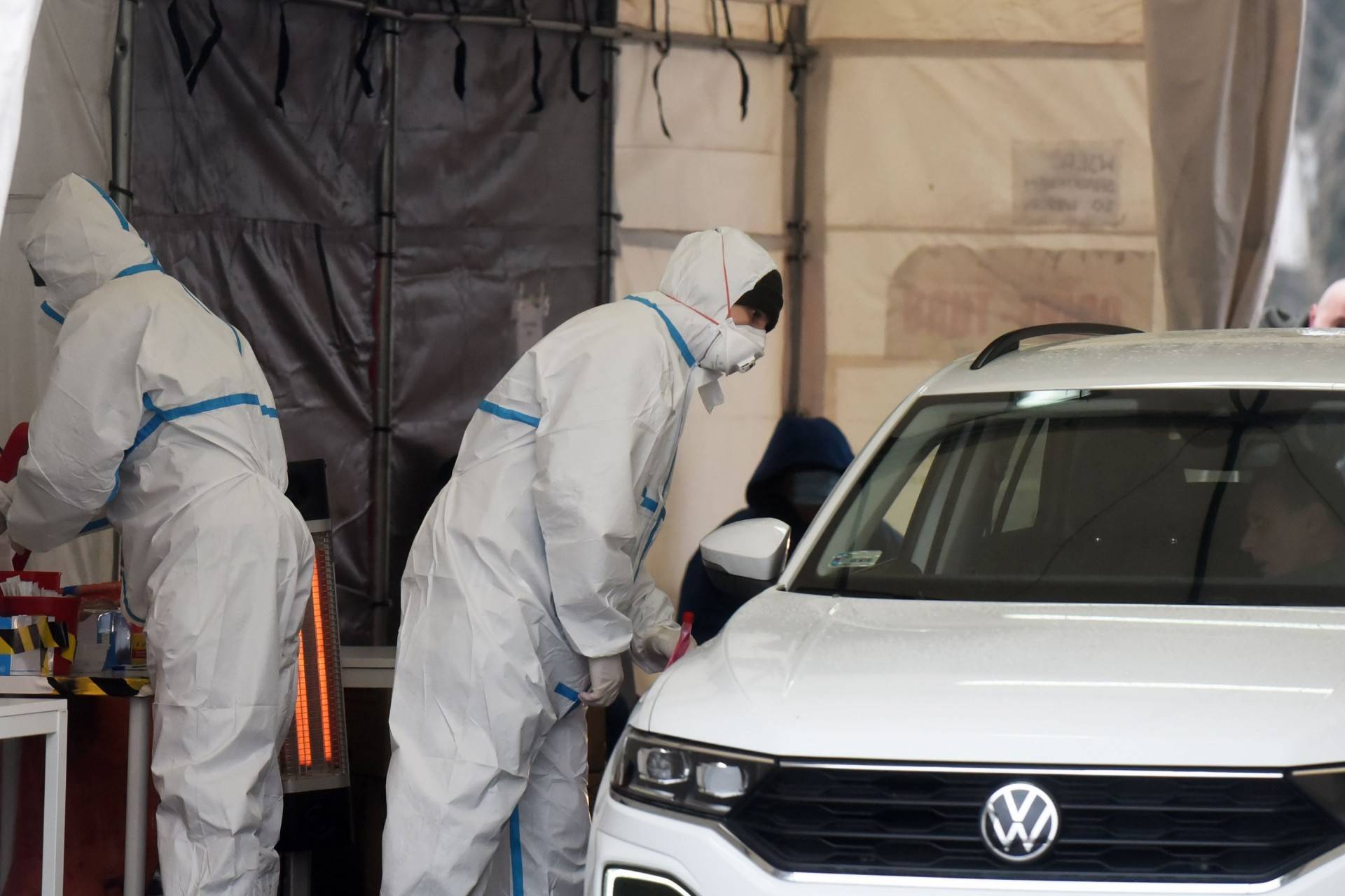 Tak dużej liczby zakażeń jeszcze nie było. Ponad milion na kwarantannie
