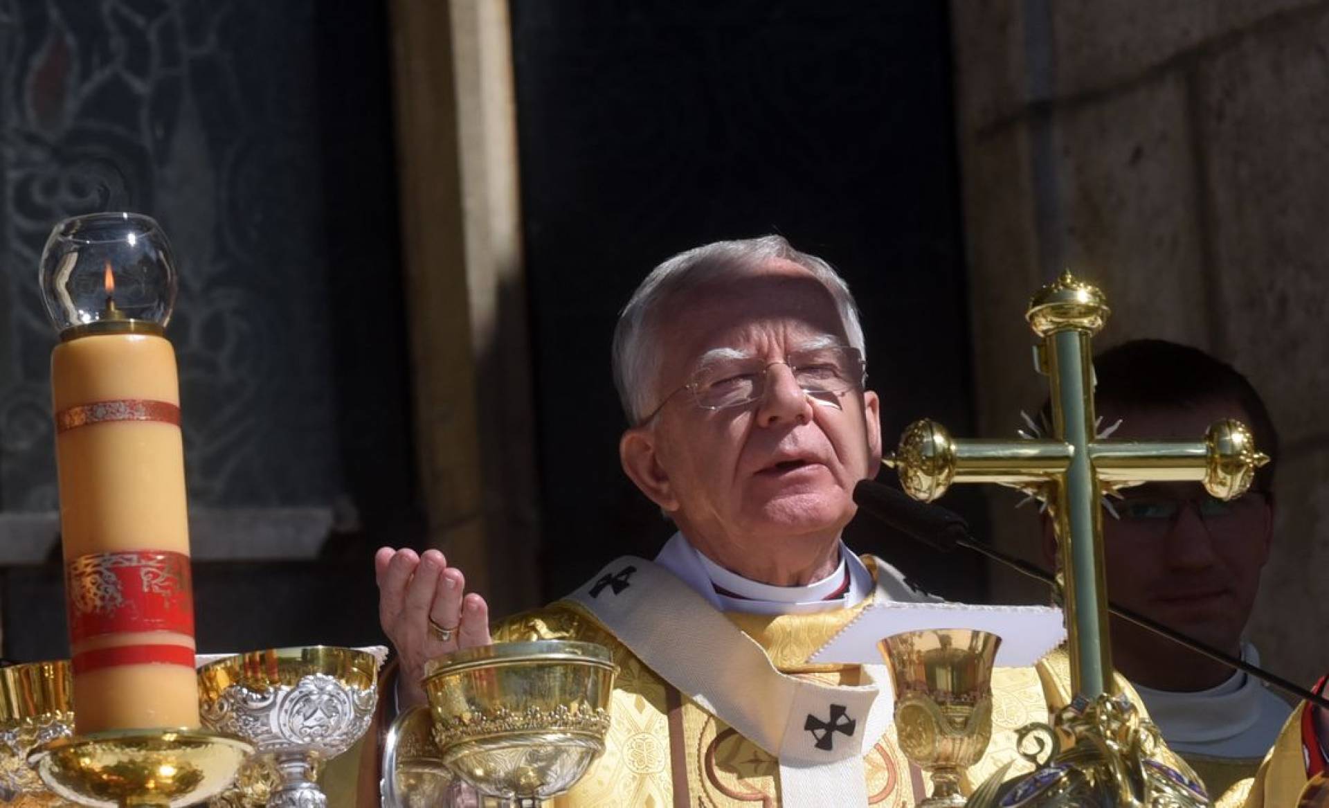 Cytując kard. Wyszyńskiego apelował, by kobiety rodziły jak najwięcej dzieci