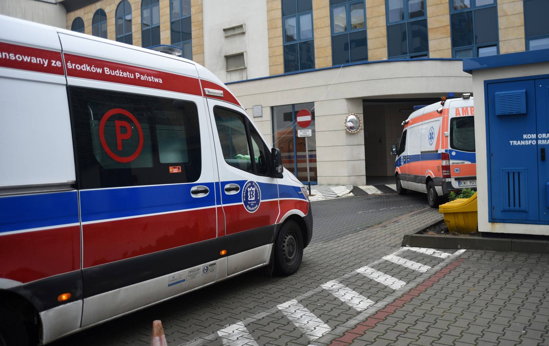 Wojewoda: Wyciągamy wnioski, od kwietnia więcej karetek w Małopolsce