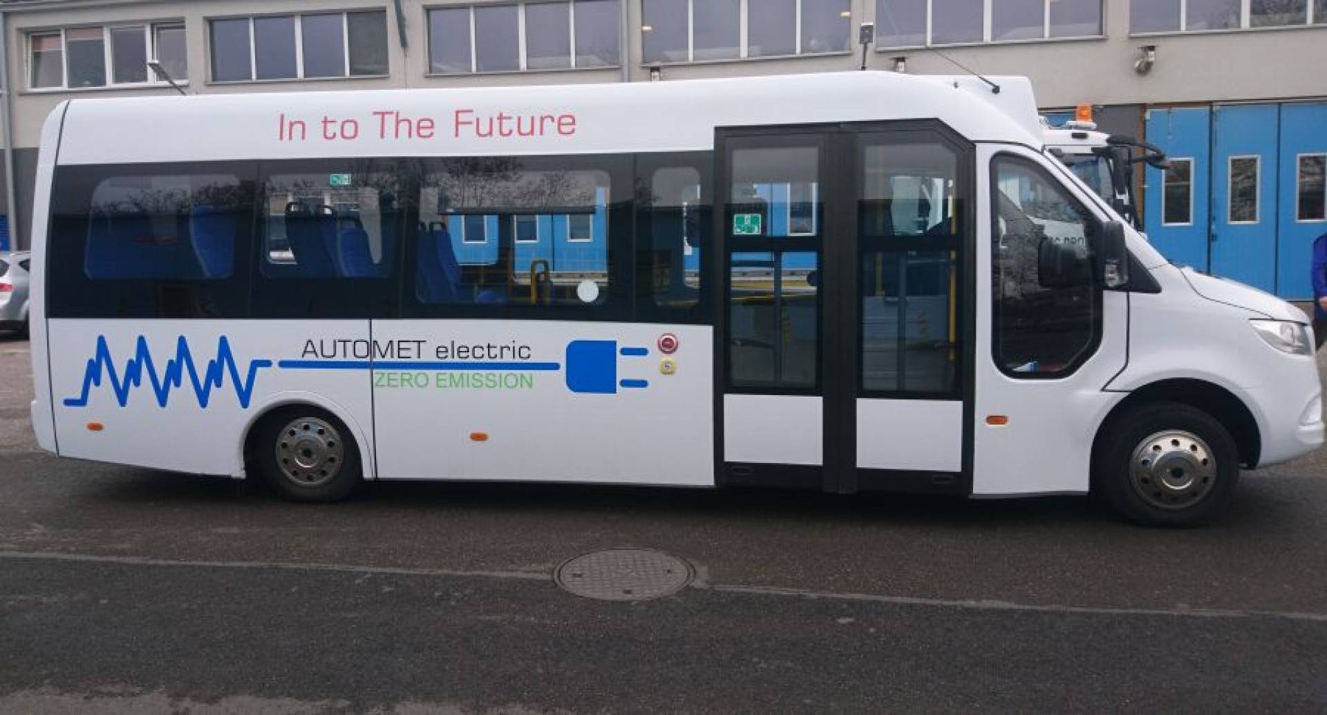 Elektryczny autobus na... telefon. Można teraz zamawiać!