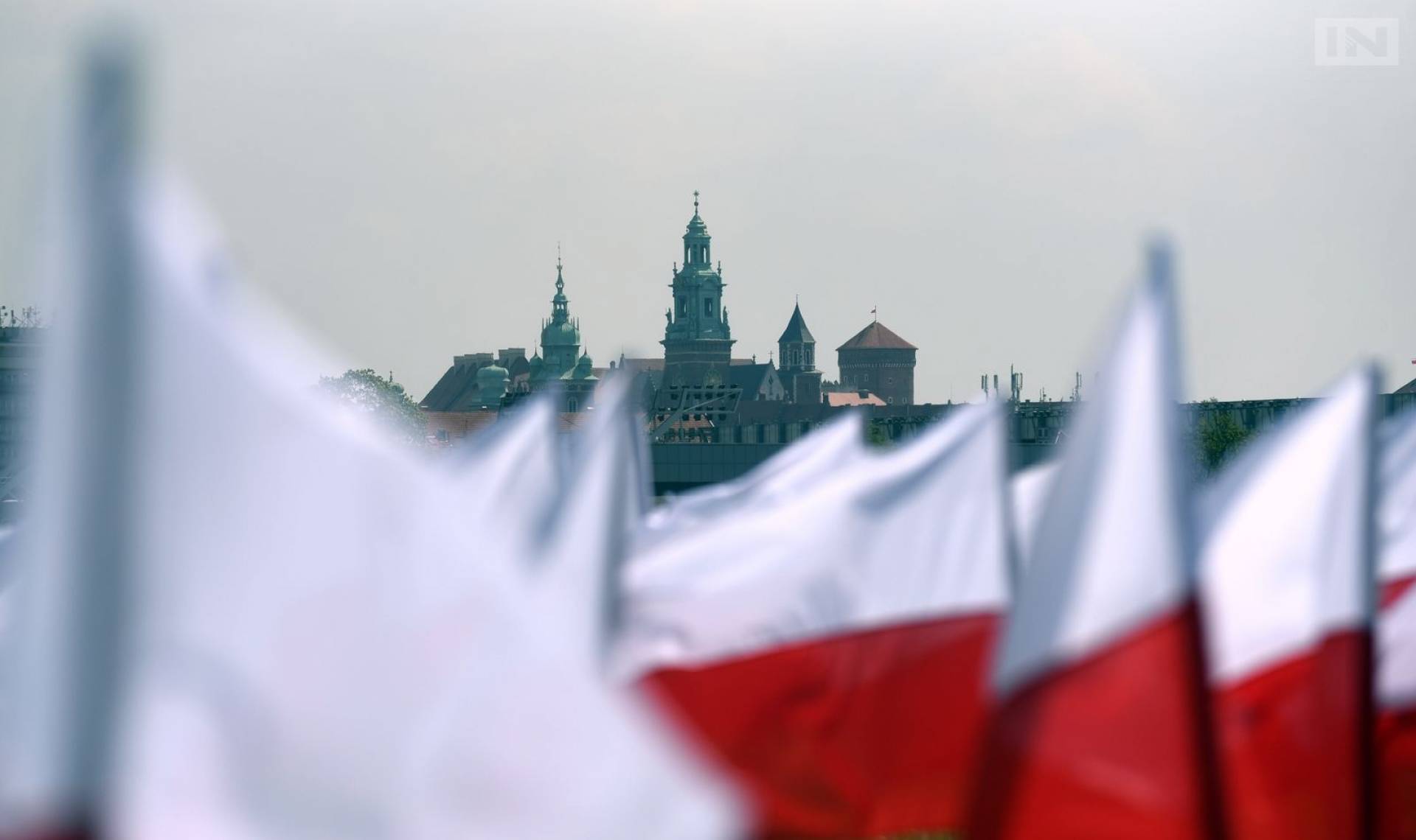 Chcesz flagę? Wyślij zgłoszenie, a harcerze przyniosą Ci do domu