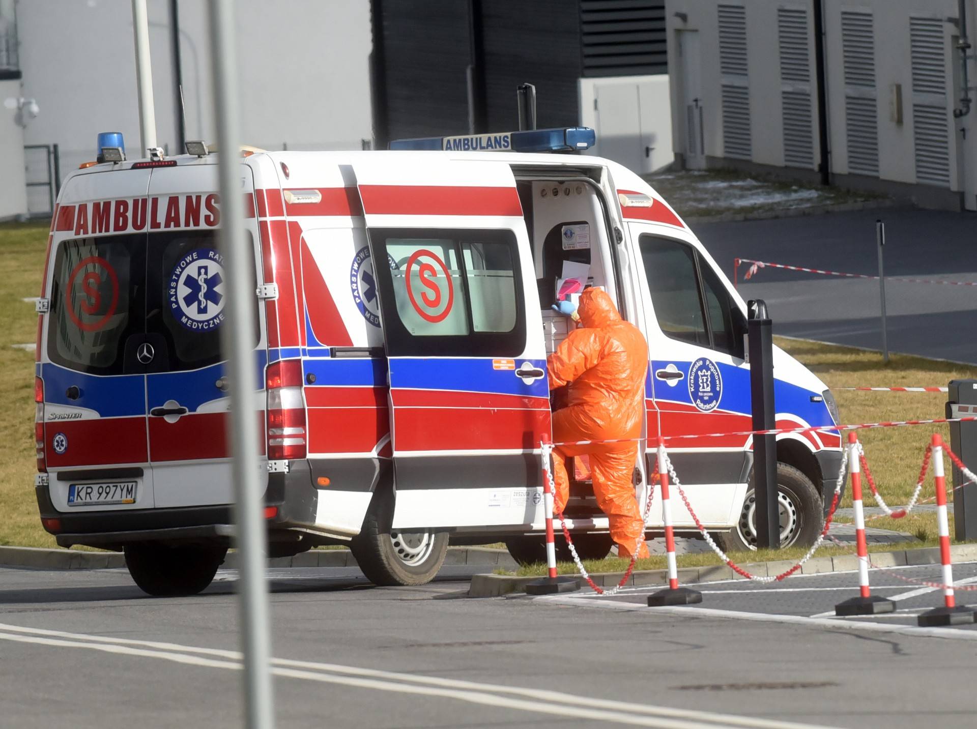 Tragiczna doba: najwięcej zgonów od początku epidemii