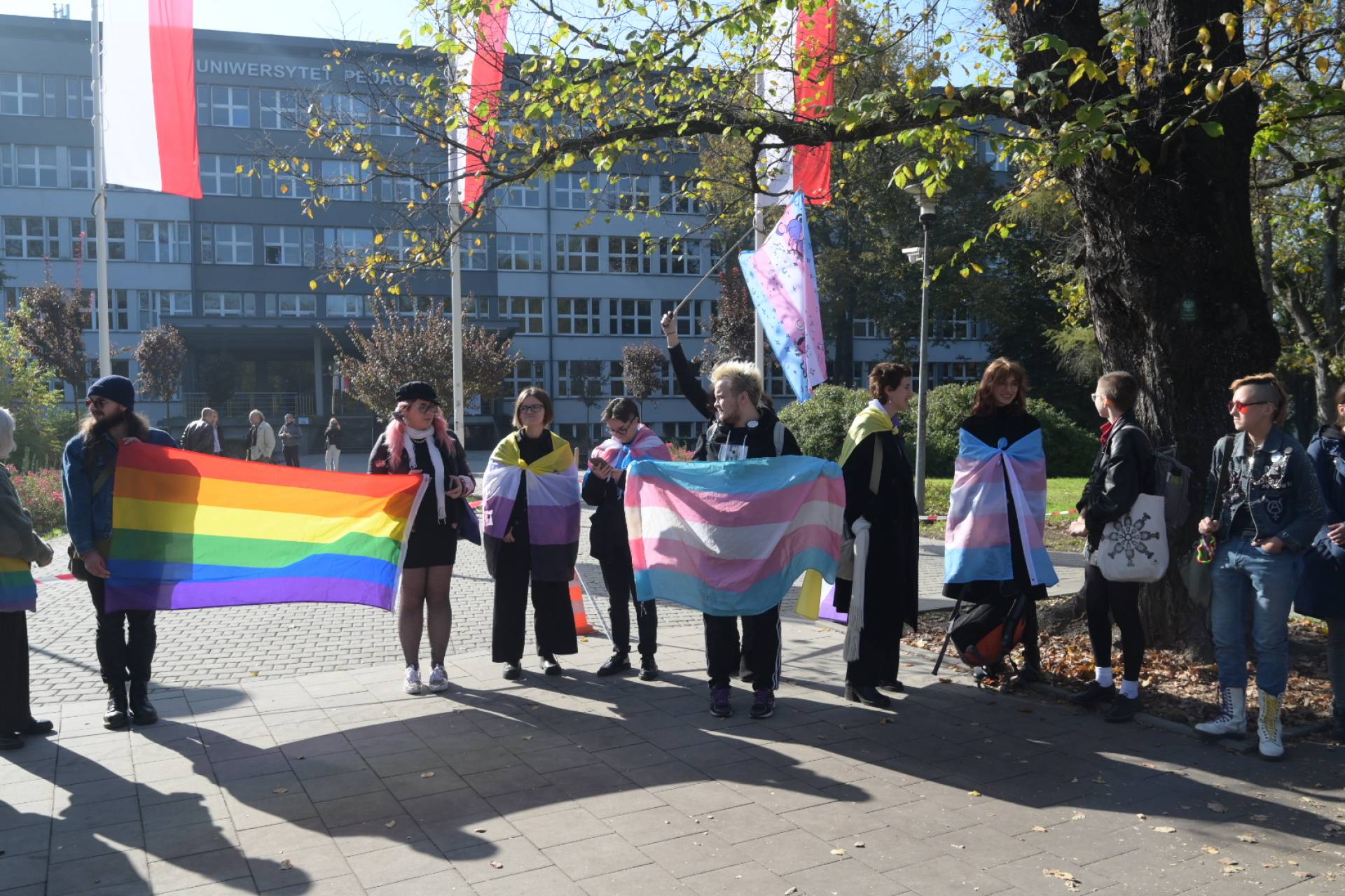 Rektor UP boi się osób transpłciowych? Kuriozalna reakcja na protest