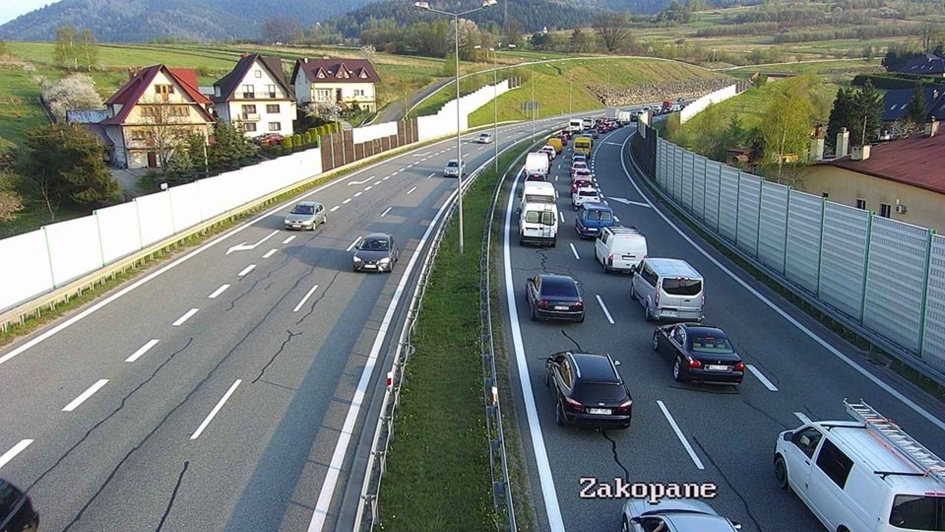 Kierowcy ogłosili koniec epidemii? Korki na zakopiance