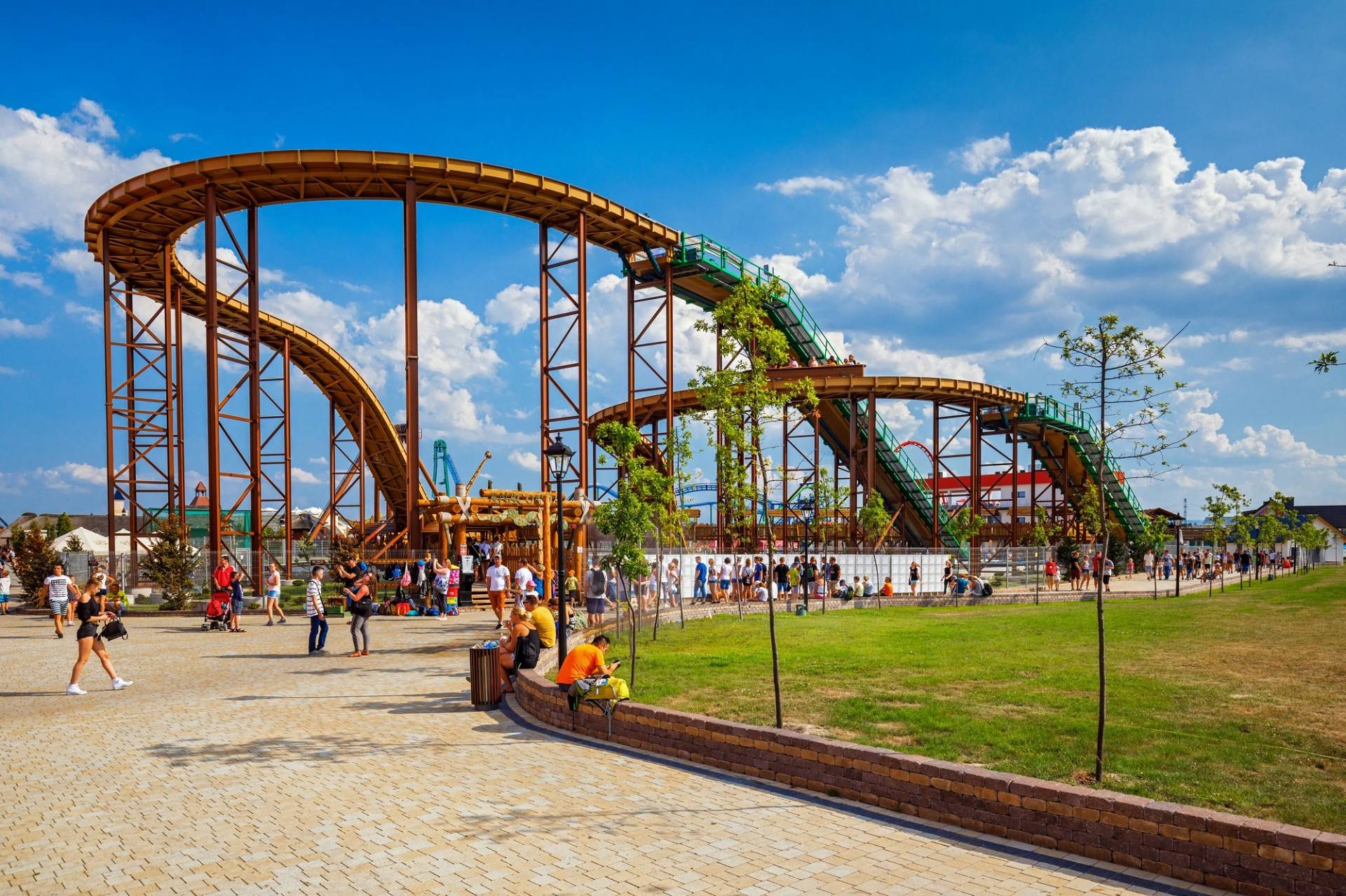 Golec uOrkiestra, Blue Café, Katarzyna Bosacka w specjalnym pociągu do stacji Zator Park Rozrywki