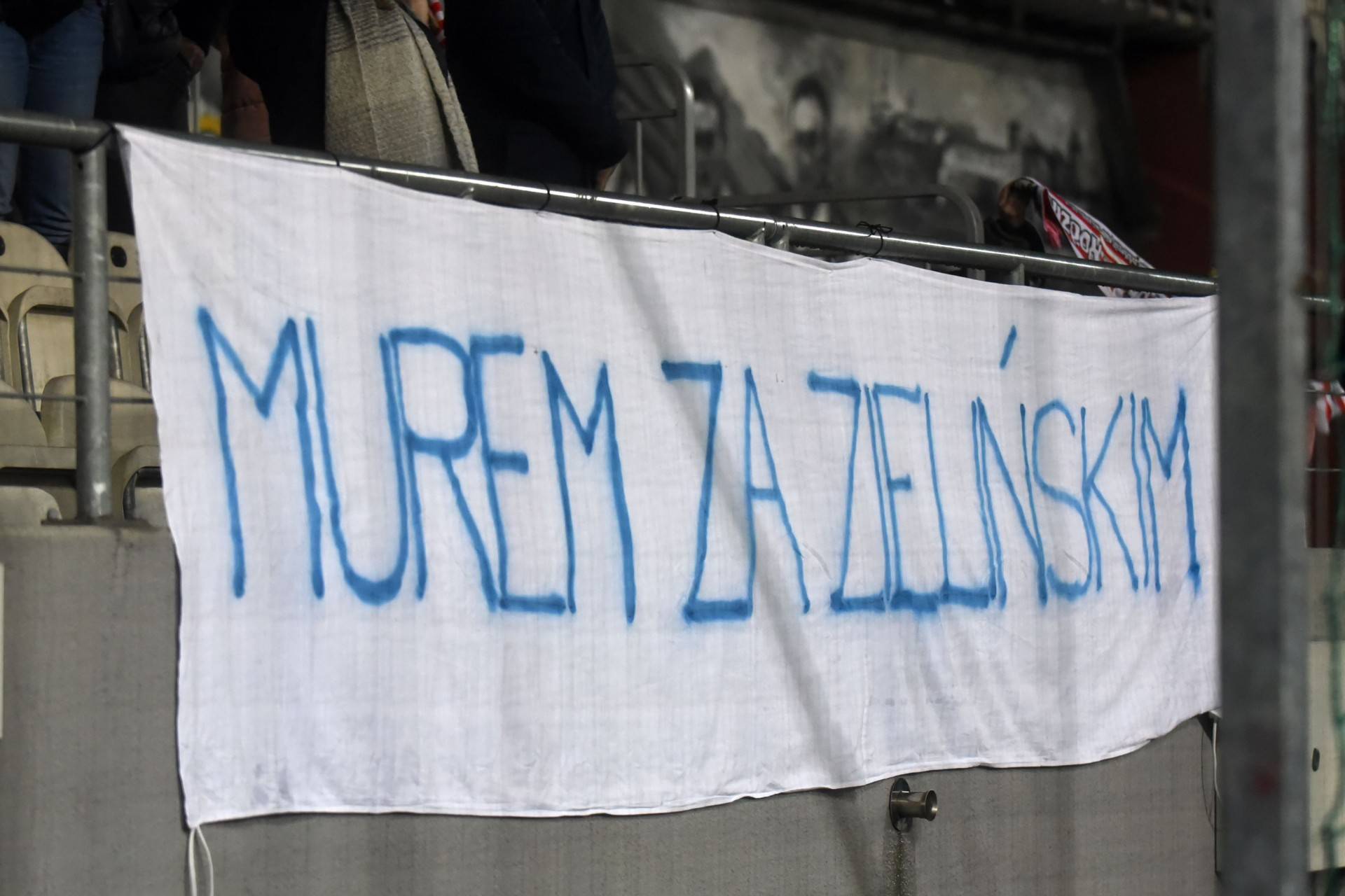 Tak kibice przywitali nowego - starego trenera Cracovii