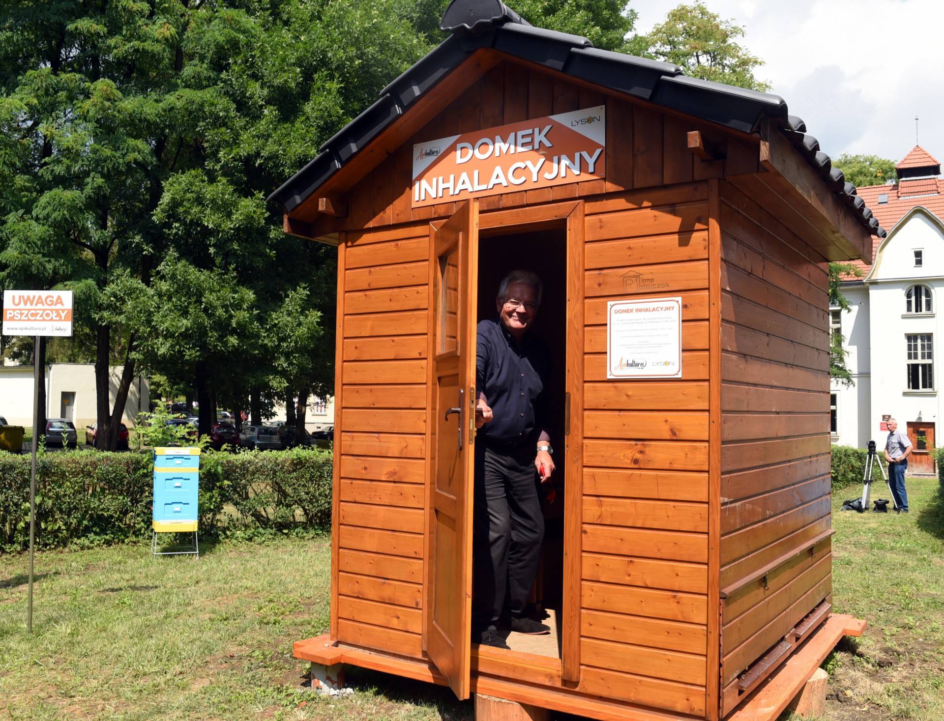 W tym domku pacjentów leczą pszczoły. Pierwsze takie miejsce w Krakowie