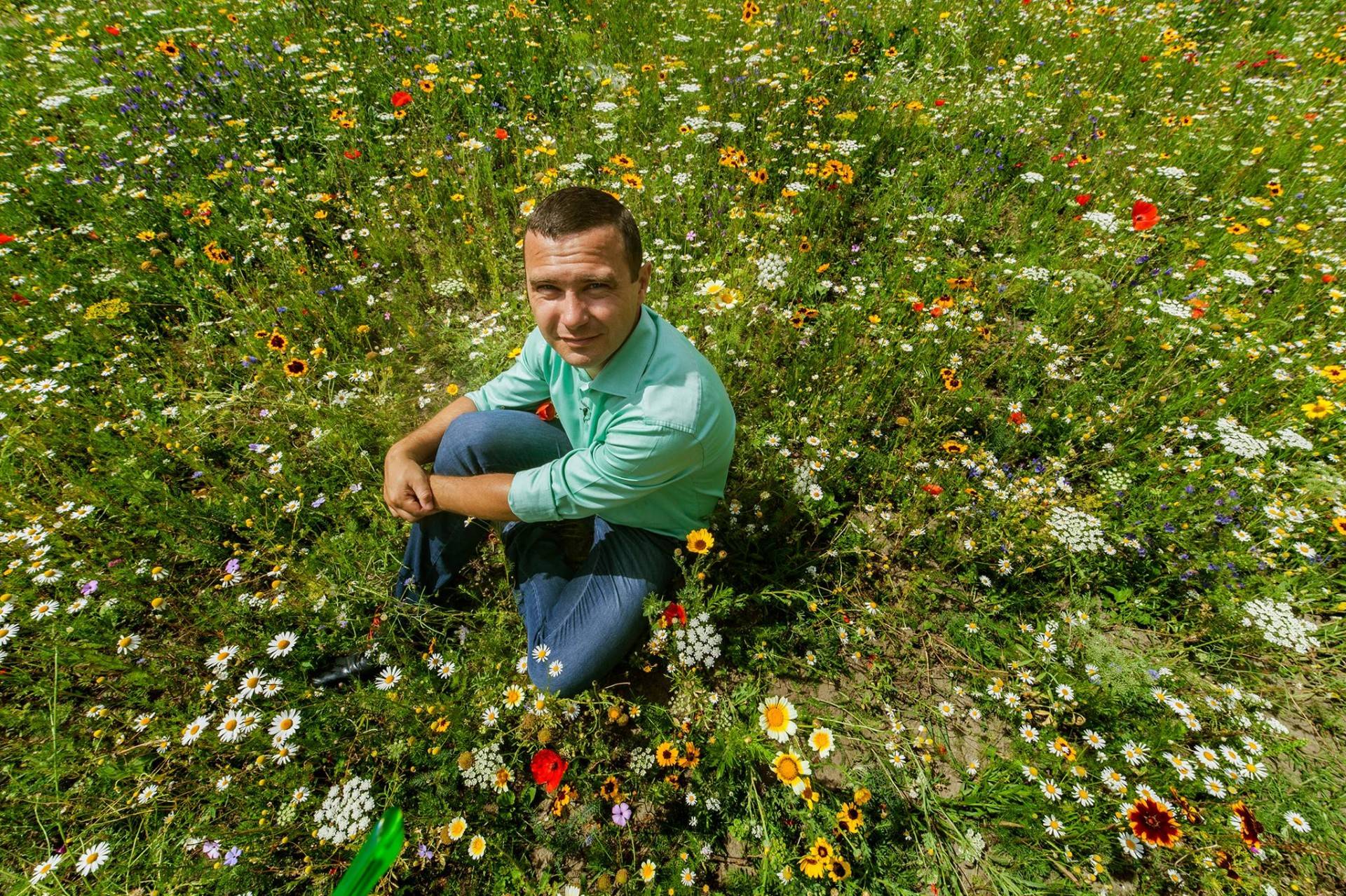 Ogłosił się młodym papieżem zieleni w Krakowie