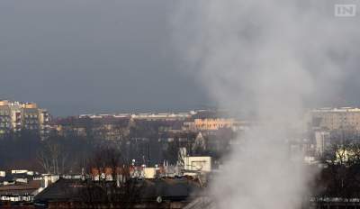 W Krakowie drugi stopień zagrożenia, zdecydowanie gorzej w tzw. obwarzanku