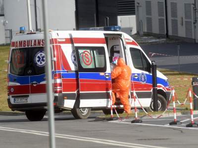 Skokowy wzrost liczby zakażeń i zgonów. Będą dodatkowe obostrzenia w Krakowie?