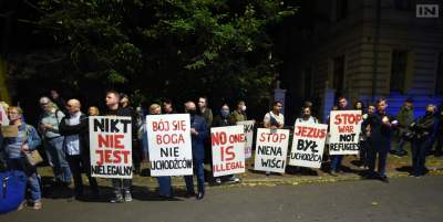Stop torturom na granicy, protest przeciw barbarzyńskim działaniom rządu