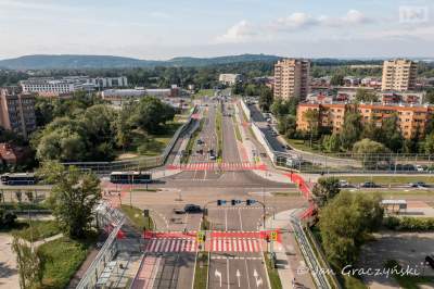 Aktywiści o grzechach Trasy Łagiewnickiej: preferuje auta kosztem komunikacji zbiorowej