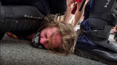 Zdjęcia Niedenthala i Kryńskiego na aukcjach WOŚP