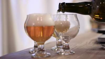 Średniowieczne piwo podbije Kraków? Drożdże do jego produkcji zeskrobano ze ścian piwnicy…