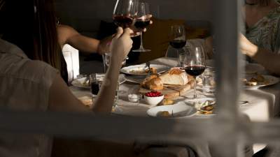 Krakowianie będą pili jak Francuzi i Włosi? Urzędnicy mają pomysł jak to zrobić