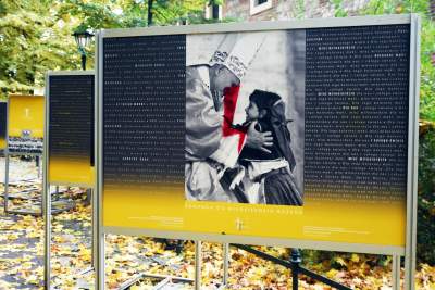 Abp Jędraszewski: "protestujący używają symbolu esesmanów"