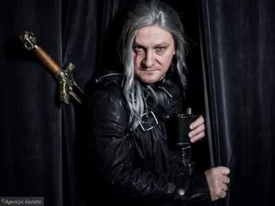 Z czego żyją aktorzy w czasie pandemii? Praca w sklepie, "na taksówce"...