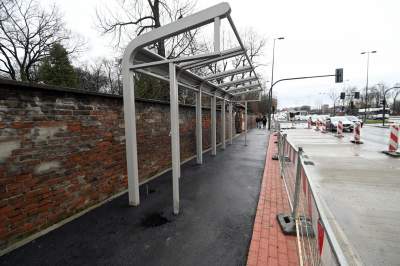 Wiata przystankowa, która wywołała falę krytyki, zostanie zdemontowana