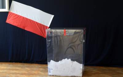 Kto wygra drugą turę? Pierwsze sondaże nie są jednoznaczne