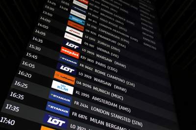 Mniej lotów z Krakowa, linie tną połączenia między innymi z Londynem i Paryżem